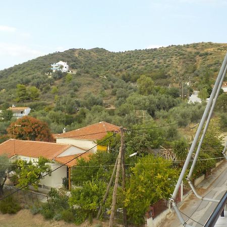 Hotel Kallithea Лутра Едипсу Екстериор снимка