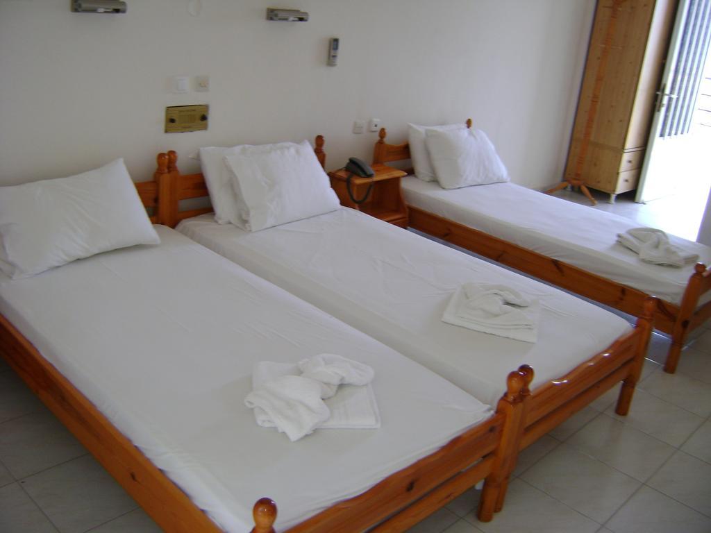 Hotel Kallithea Лутра Едипсу Стая снимка