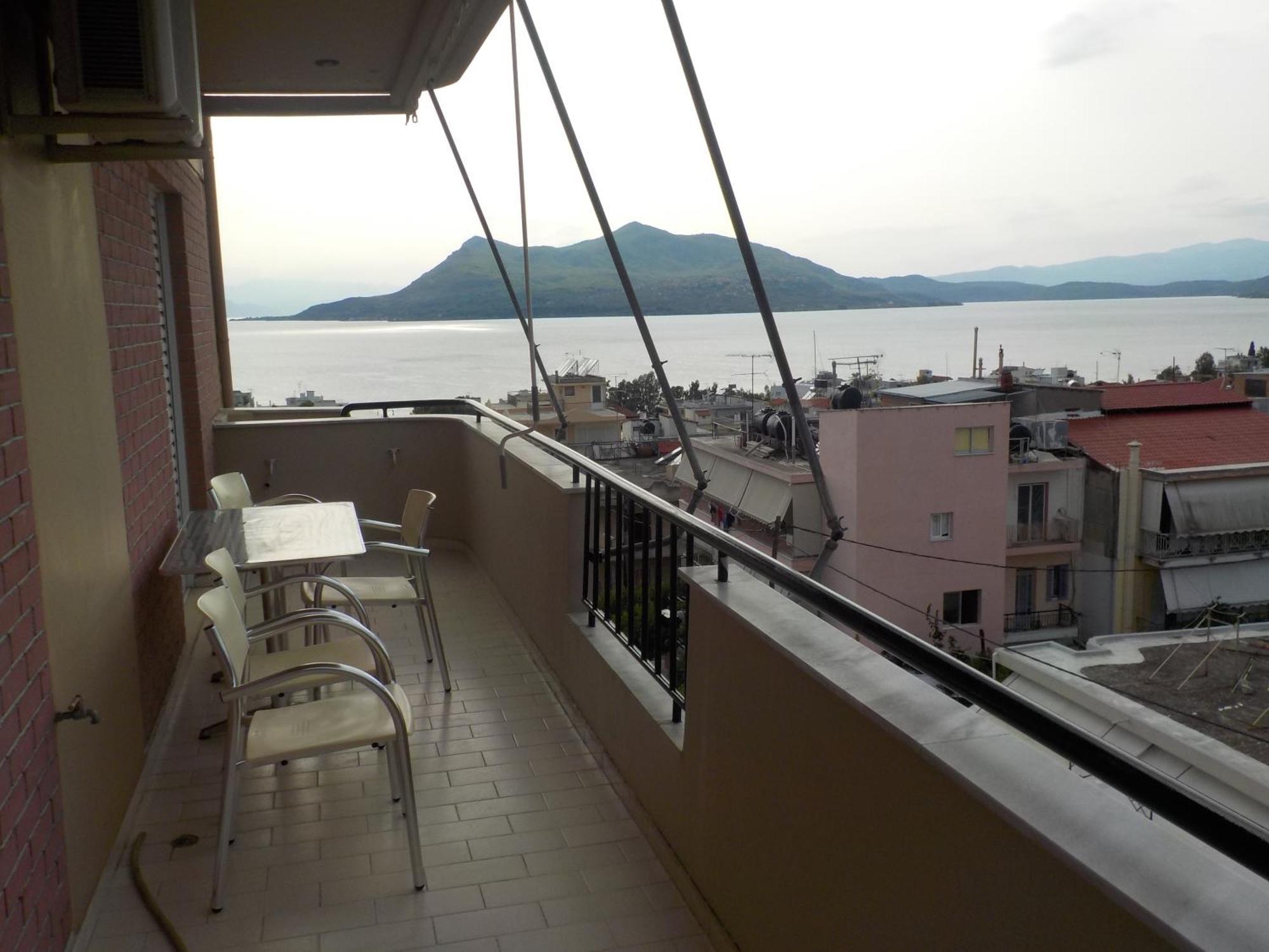 Hotel Kallithea Лутра Едипсу Екстериор снимка