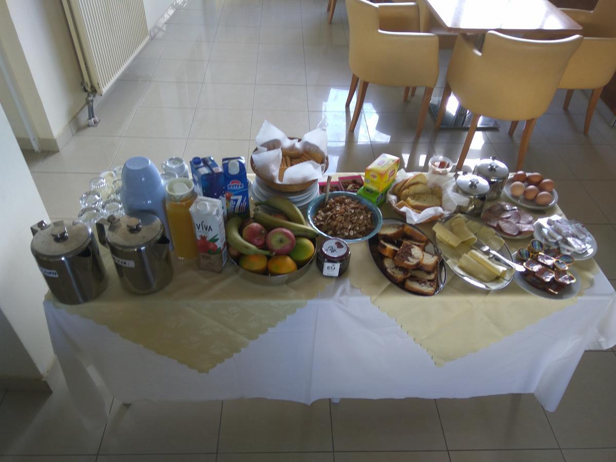 Hotel Kallithea Лутра Едипсу Екстериор снимка