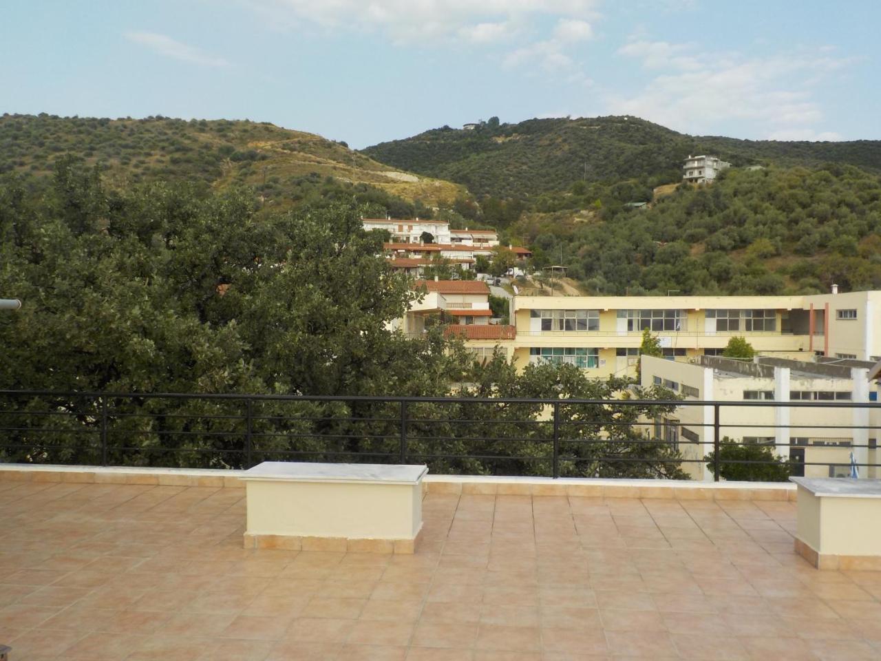 Hotel Kallithea Лутра Едипсу Екстериор снимка