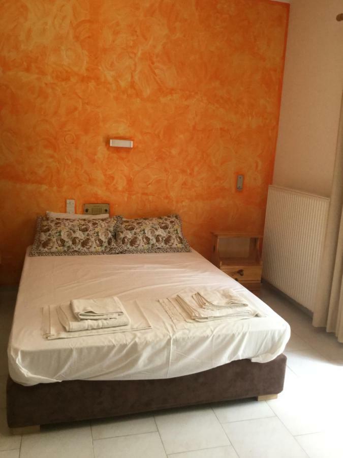 Hotel Kallithea Лутра Едипсу Екстериор снимка