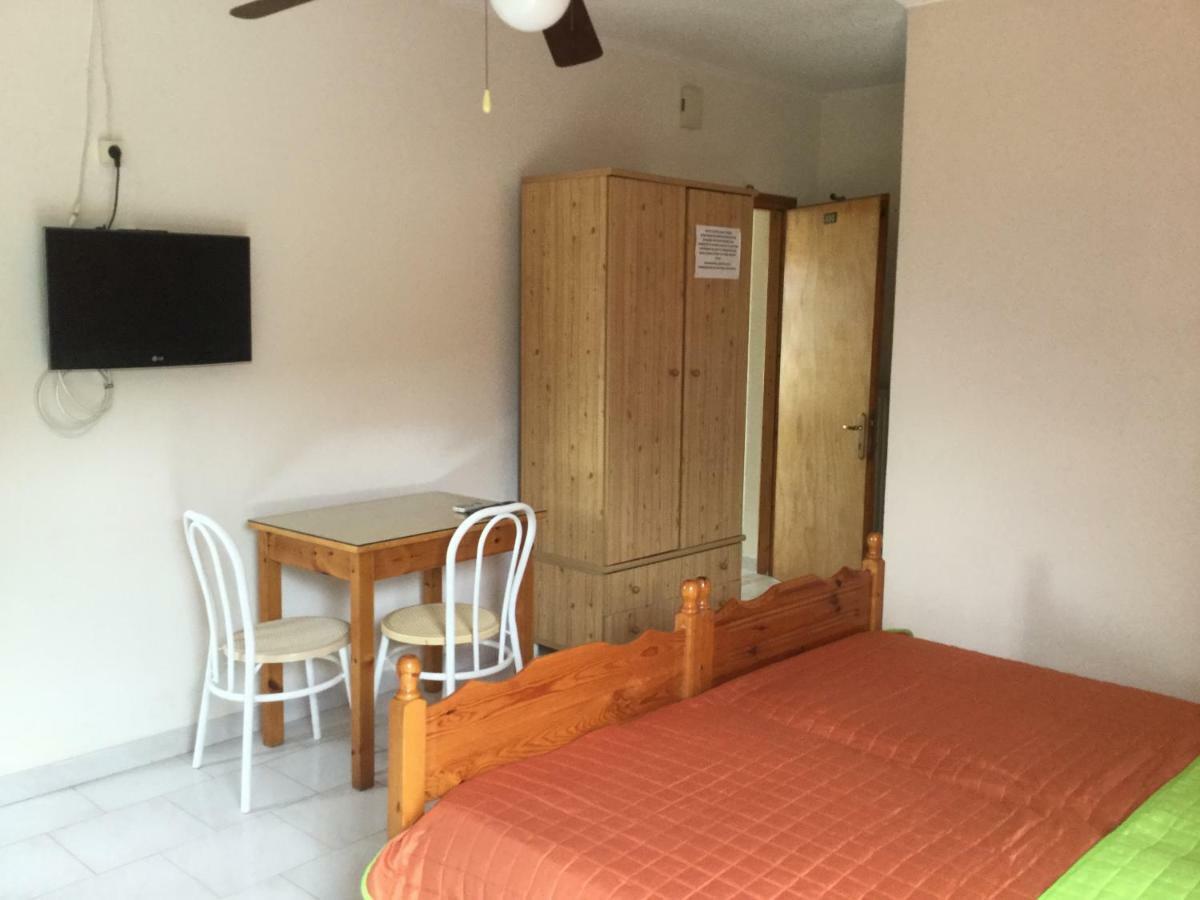 Hotel Kallithea Лутра Едипсу Екстериор снимка